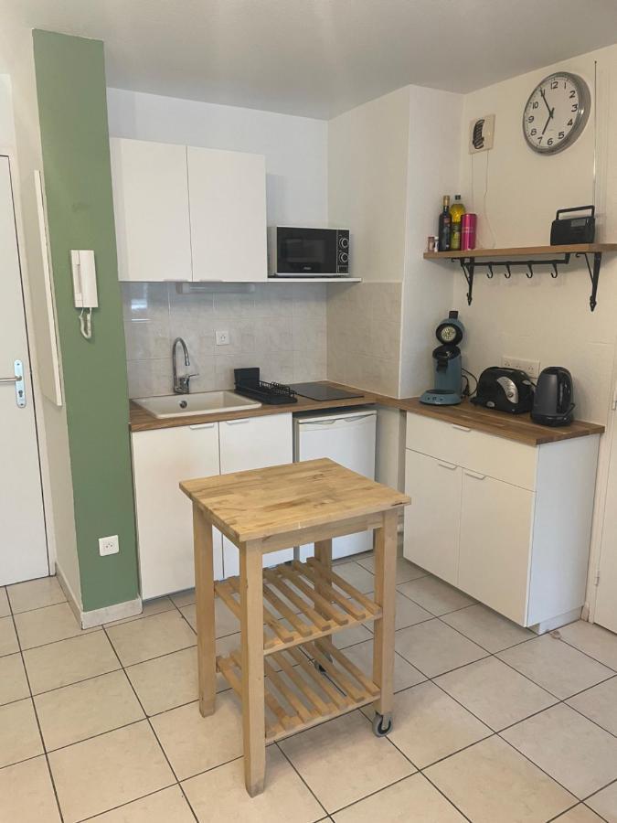 Charmant Appartement Cosy Sur Sete Proche De Toutes Commodites, Parking Prive Exterior photo